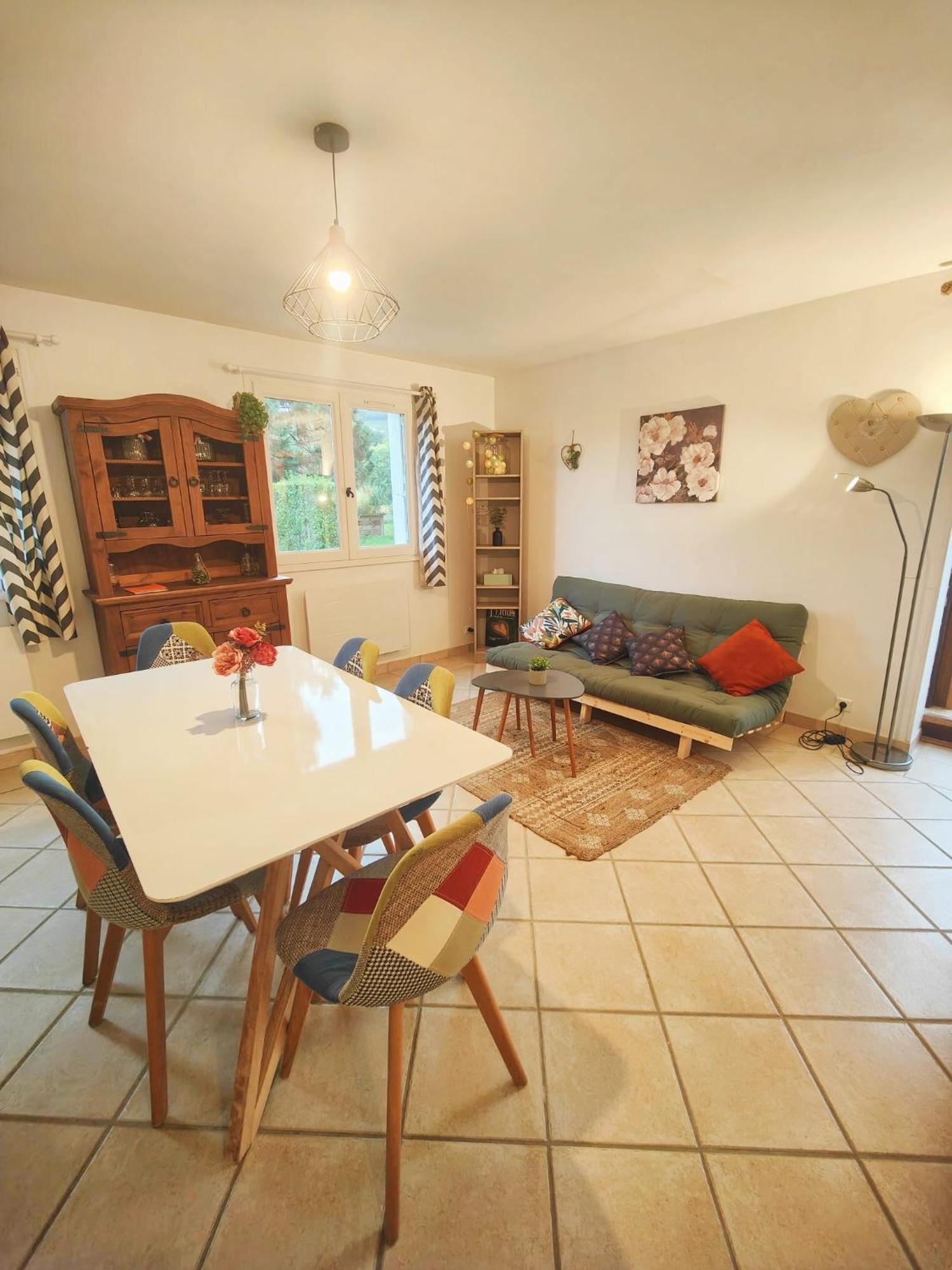 Gite Entre Beaujolais & Maconnais La Chapelle-de-Guinchay Exteriör bild